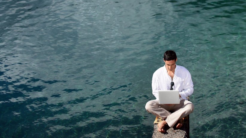 sainaresh81's tweet photo. 5 #Ways to Stay Positive When Working #Remotely ..  https://t.co/fNepdWEgac via @AMaasik @Entrepreneur https://t.co/KhLYCcl1PG