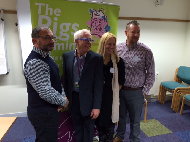 pignmix16's tweet image. @PigsGoneWild16 tips from @PatchDragon @bigphatphotos @breakwriter &amp;amp; @KATCreativ today @StElizabethHosp @AshtonKCJ.