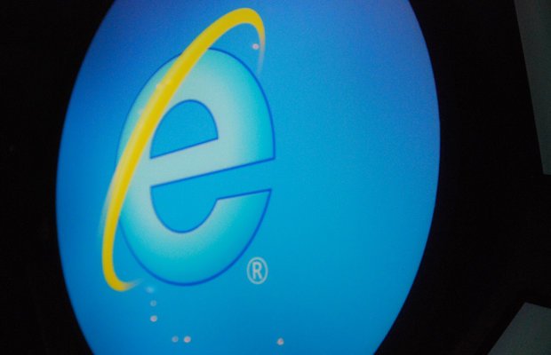 engadget's tweet photo. Microsoft no longer supports Internet Explorer 8, 9 and 10 https://t.co/jGxOgTS3r7 https://t.co/jT20scXh7O