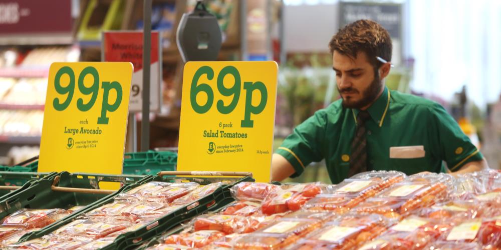 Sales unexpectedly rise at British supermarket Morrisons after 4 years of decline bloom.bg/1OYqMVG