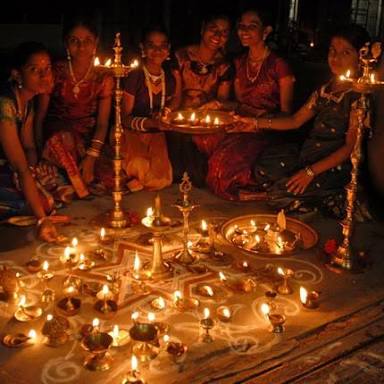 Karthigai Deepam celeb n d full moon day f Karthik month hs its ref 2 d SangamAge 200 B.C! 
 #WorldCulture #WCF2016