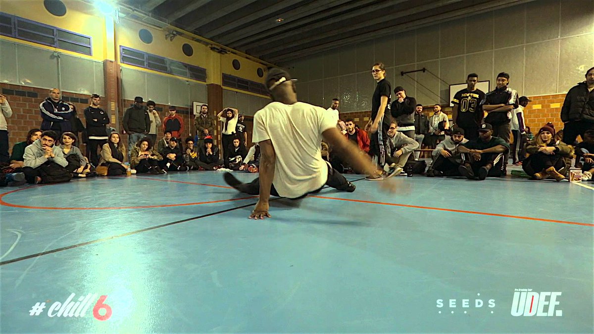 breakingstation's tweet image. JL (Bene/Flavour Raf) Vs Sekou/Maroine @ 2015 Qualification  #bboy  goo.gl/Ahk1m0