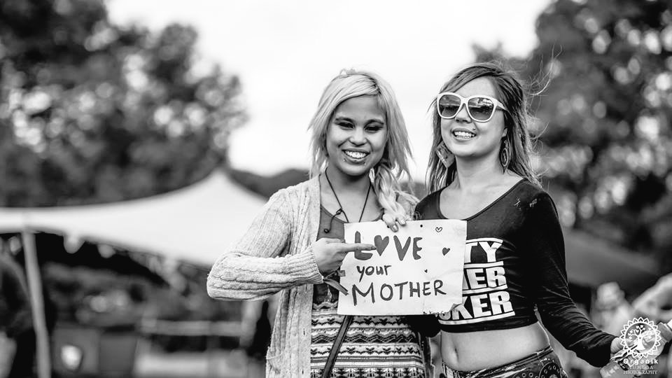 organikpsy's tweet photo. Organik locals spreading the love #organikpsy #loveproject2016 #organikLP2016 #love #psy #psytrance #befree https://t.co/XJ9kGhDOX4