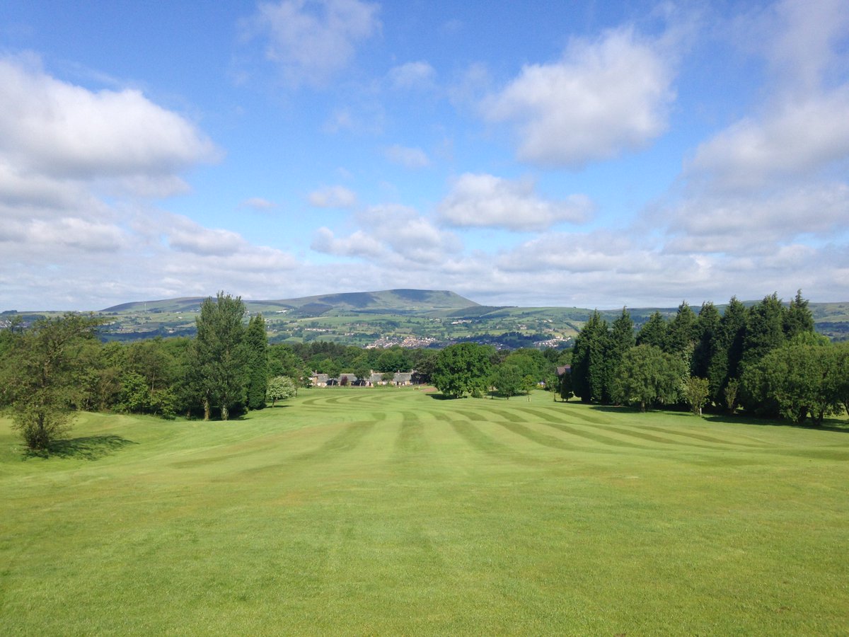 Anyone else looking forward to summer??? 

#Golf #PendleHill #StunningViews