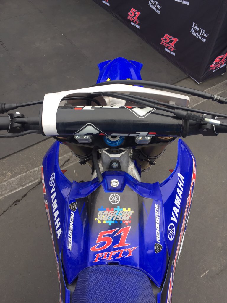 rideengineering's tweet photo. The @51FiftyEnergy Yamaha Team uses #RideEngineering Triple Clamps for perfect performance in #Supercross. https://t.co/LUUQbMA7lk