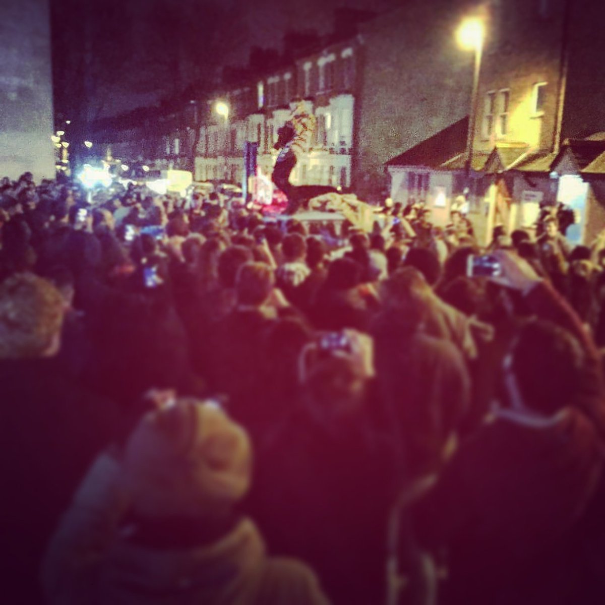 Sylvester sings space oddity on a van for the bowie fans Brixton #Bowie #bowieRIP #ZiggyStardust #thedirtyblonds