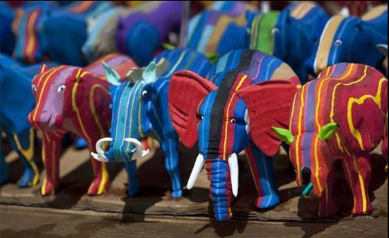 Konemanen's tweet photo. Little company from Kenya that makes toys from slippers that wash up on the beach #Inspired #WhatAreYouDoing https://t.co/PHckSxmgte