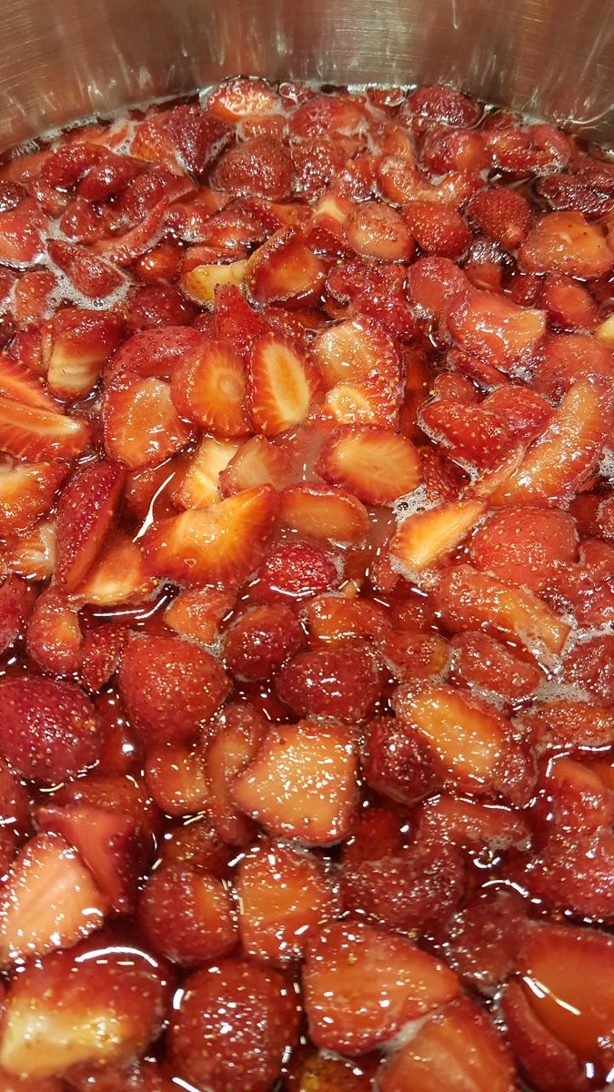 APBCookStudio's tweet photo. #Day4 #RushinaInTheKitchen:
Cooking up massive batches of strawberry jam delivered by @luvthyfarmer @RushinaMG https://t.co/HDgNBAggnq