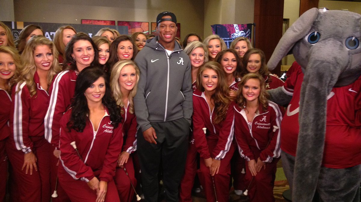 GMA's tweet photo. We have @AlabamaFTBL's (and National Champion) Kenyan Drake coming up on @GMA! #RollTide #CFP @KDx17 https://t.co/R1SAMAmn8k