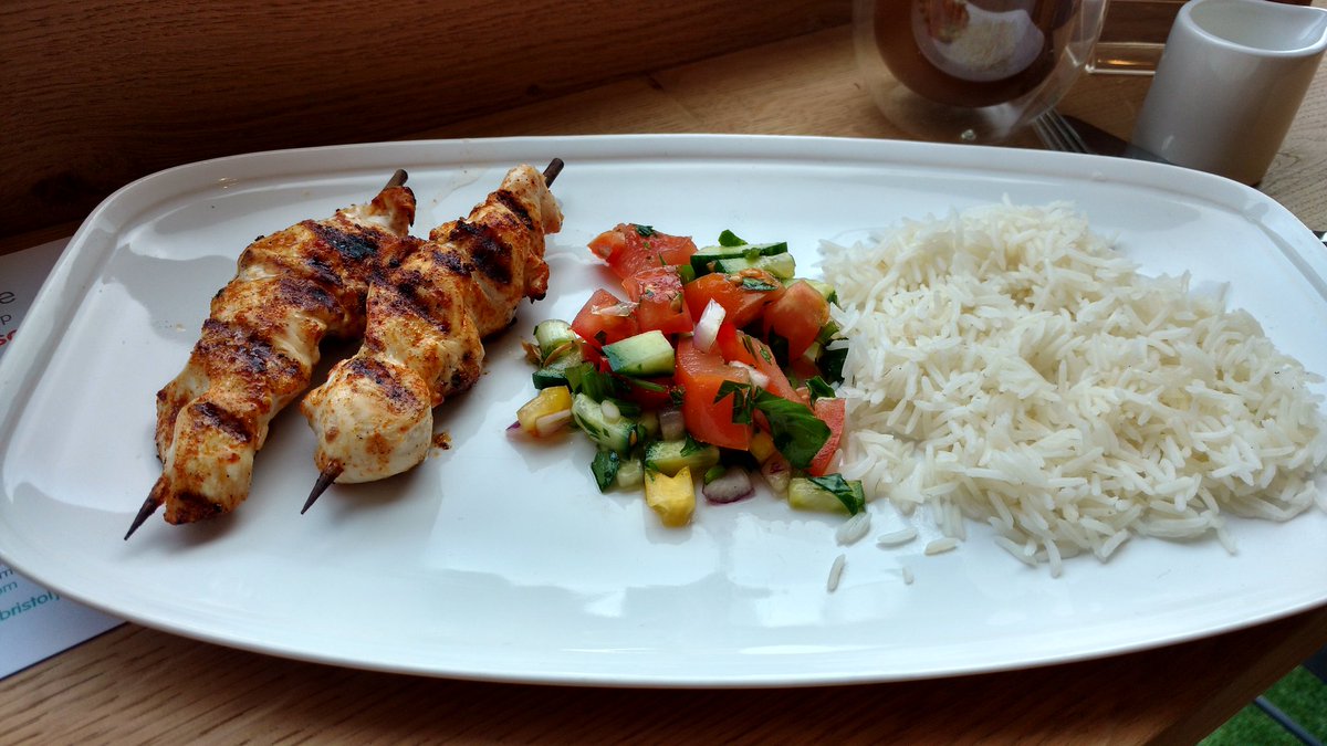 BristolLunch's tweet photo. Super fresh, tasty and healhty Grilled Chicken Kebabs, Salad and rice (£6) from Lean Meals. #bristol #healthy #food https://t.co/rP1VnIez4f