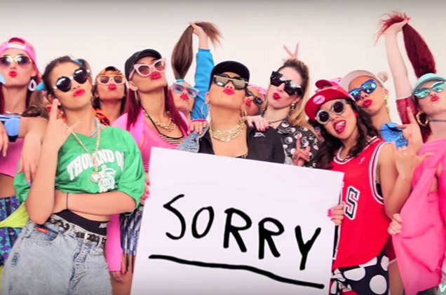 billboard's tweet photo. Justin Bieber's "Sorry" dethrones Adele's "Hello" atop the #Hot100! https://t.co/a6PQ1w3gIt https://t.co/mVPHDEsutC