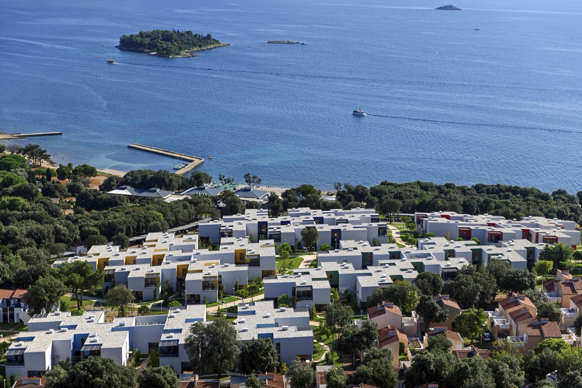 Rovinj_official's tweet photo. Can't wait for season 2016 in lovely #Rovinj!
#Croatia #ttot https://t.co/FH6E9Xlmqf