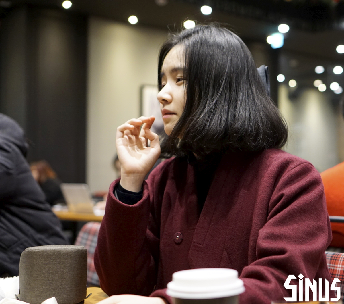 Sinus32's tweet photo. 시누스의 새 한복코트입니다.
데일리룩으로도, 한복 위에 입을 외투로도 손색없어요 :) https://t.co/S7Bkv0Jb9E