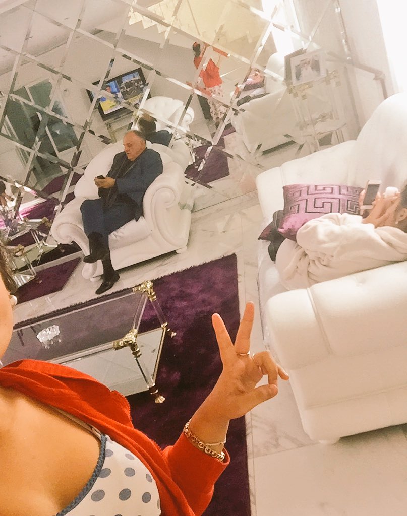 BlinoffSam's tweet image. 😂😂😂