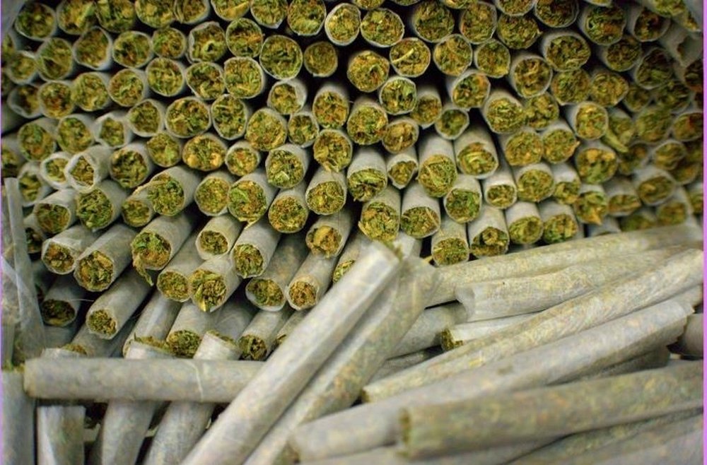 myfavoritenugs's tweet photo. If only I had a joint for every time I didn't have someone to smoke a joint with..... #lonelystoner #smokerfriend https://t.co/MCB5xwPbeU