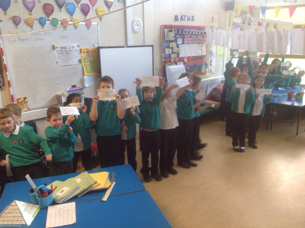 MissEBurden's tweet photo. We have used our maths skills this afternoon to make timelines of The Tower of London #humantimeline #historians https://t.co/nA7zrRNwnz