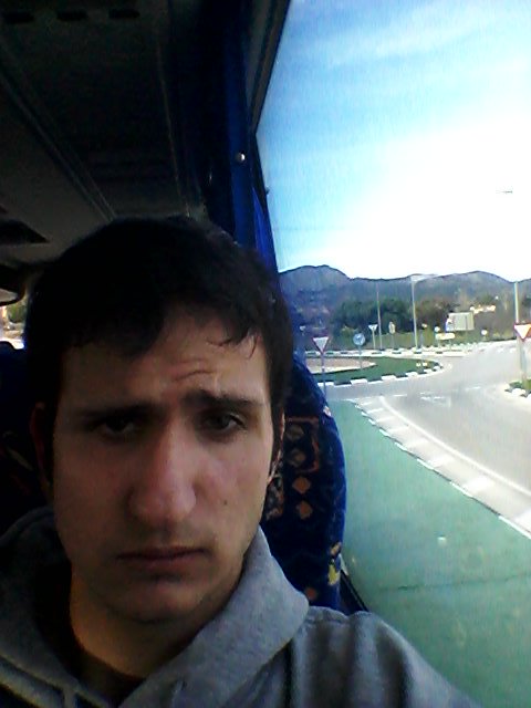 heisenbull96's tweet image. Si, aun sigo en la caja de 4 ruedas hahaha puta bida tt