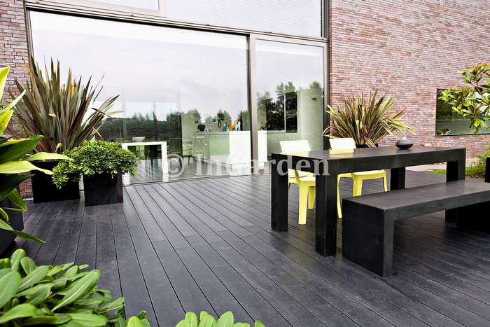 InGarden levert Govadeck een kindvriendelijk kunststof terras. Geen splinters en niet glad goo.gl/gjR78m