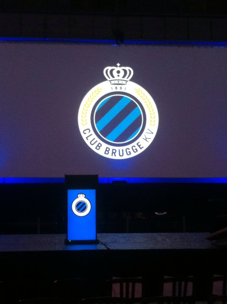 laBrugeoise's tweet photo. Vanavond Nieuwjaarsreceptie @ClubBrugge #brugge #2016 #invitationonly https://t.co/ahKRTKqJK8