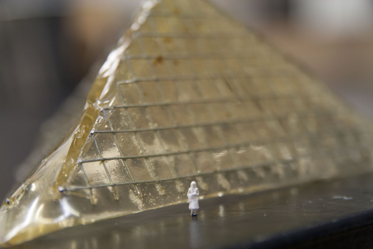 IAAC's tweet image. #SpaceDynamics #Workshop students exploring #ActiveMaterials and developing dynamic #Architectural proposals. #DMIC