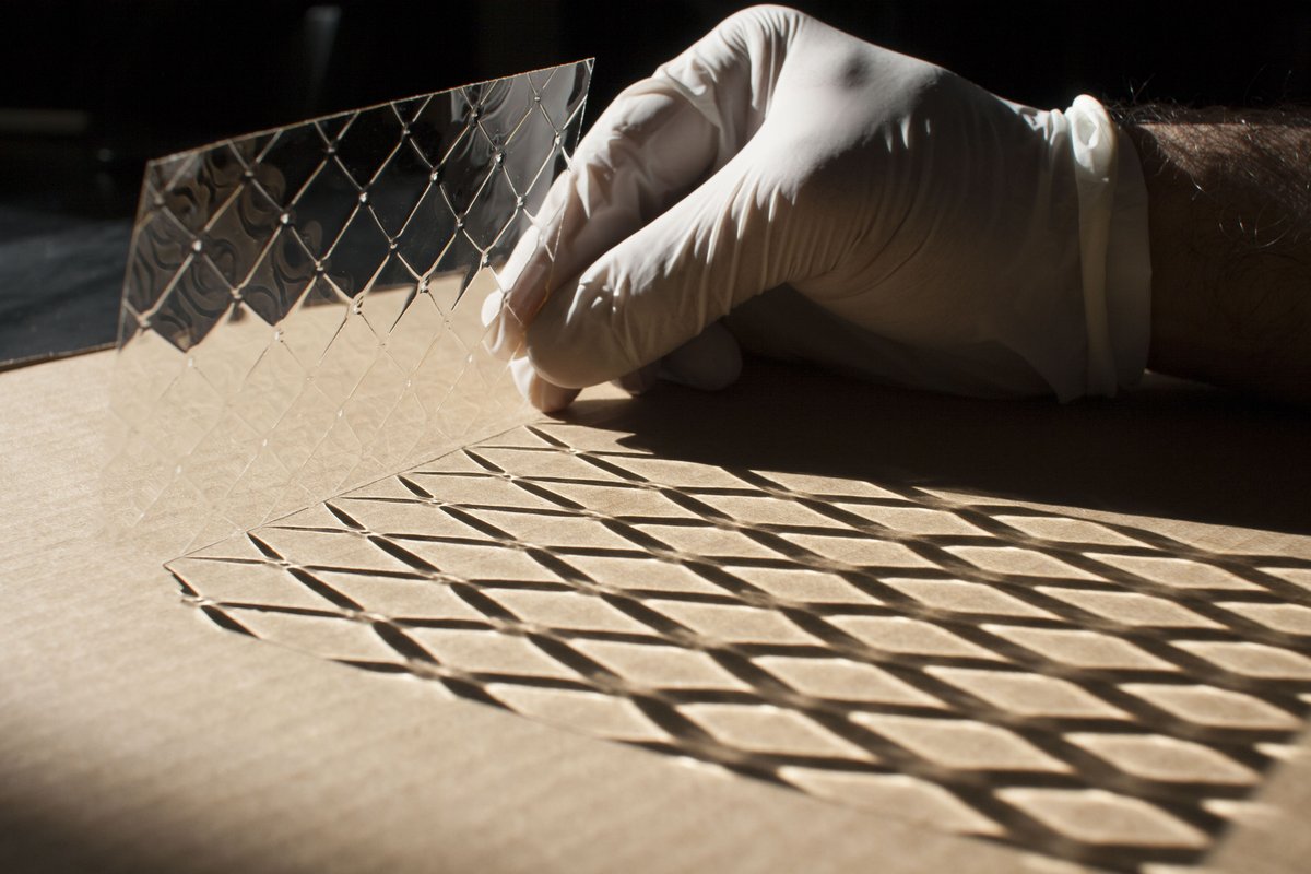 IAAC's tweet image. #SpaceDynamics #Workshop students exploring #ActiveMaterials and developing dynamic #Architectural proposals. #DMIC