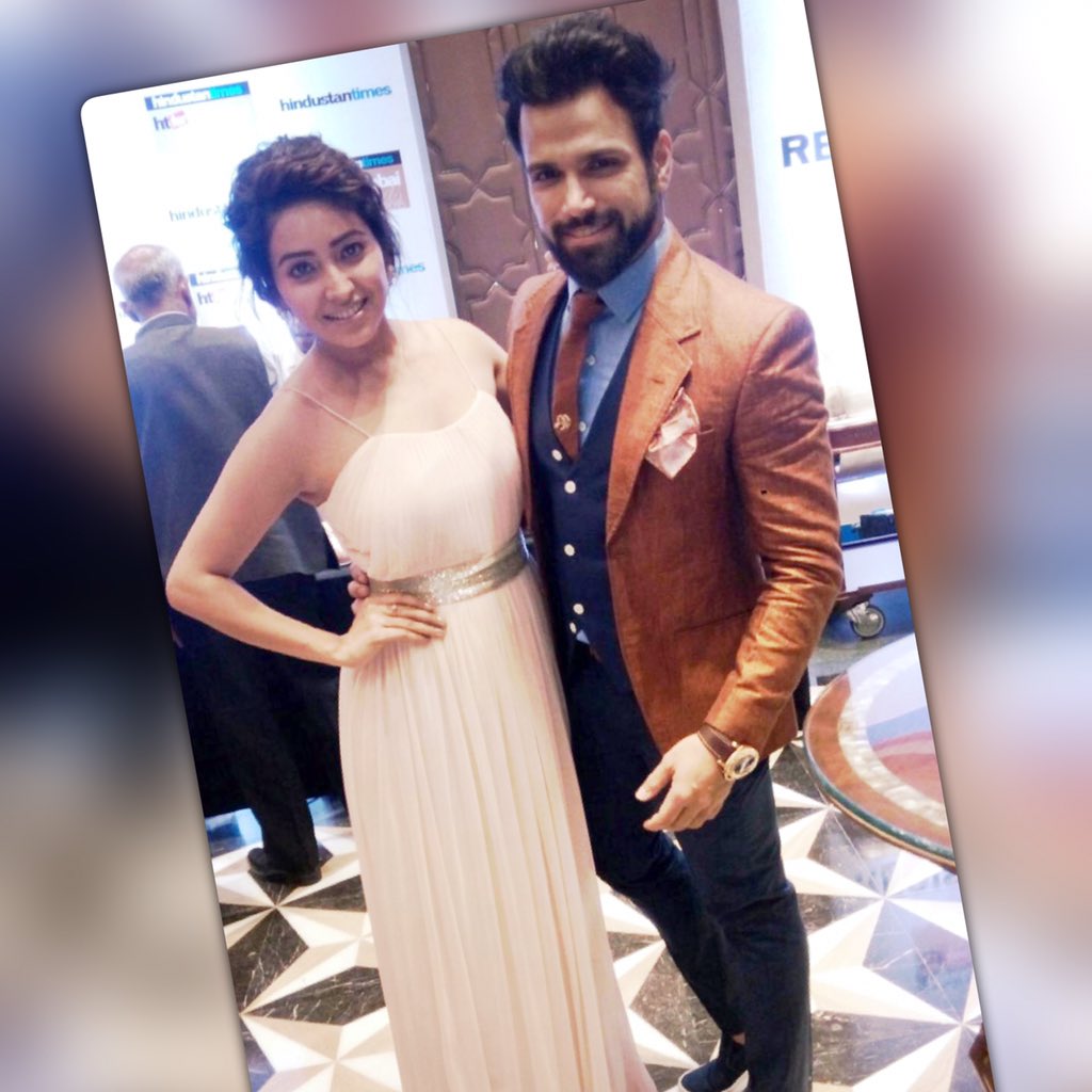 Embedded image permalink