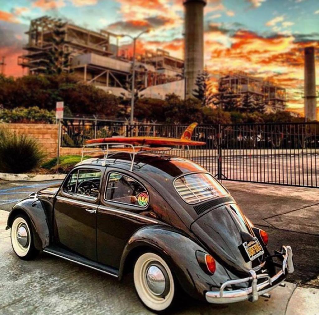oldcar_photo's tweet photo. Old school times!
✌🏻️🏄🏻🌇
#letitbeetle #fuscaeamor #peaceandlove #oldschool #beetlehunter #beetle #surf #kever #kafe… https://t.co/73ymn7GpX5