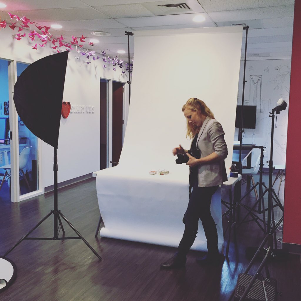 binary_ventures's tweet image. Emily from @eadeckerphoto is here! Can&apos;t wait to show our #photos for @Vibe_Capital ! #tuesday  #CreateLaunchGrow
