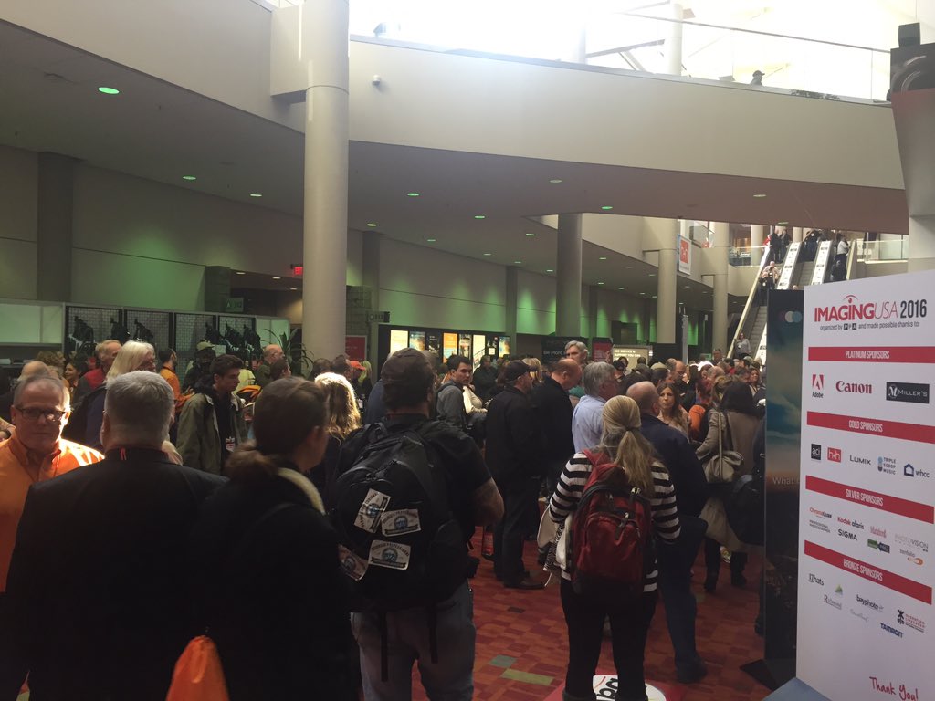 beldebo's tweet photo. Expo Entrance is still crazy town #ImagingUSA #iusa2016 #expo #tradeshow #vendorlove https://t.co/eBnnDt9AKS