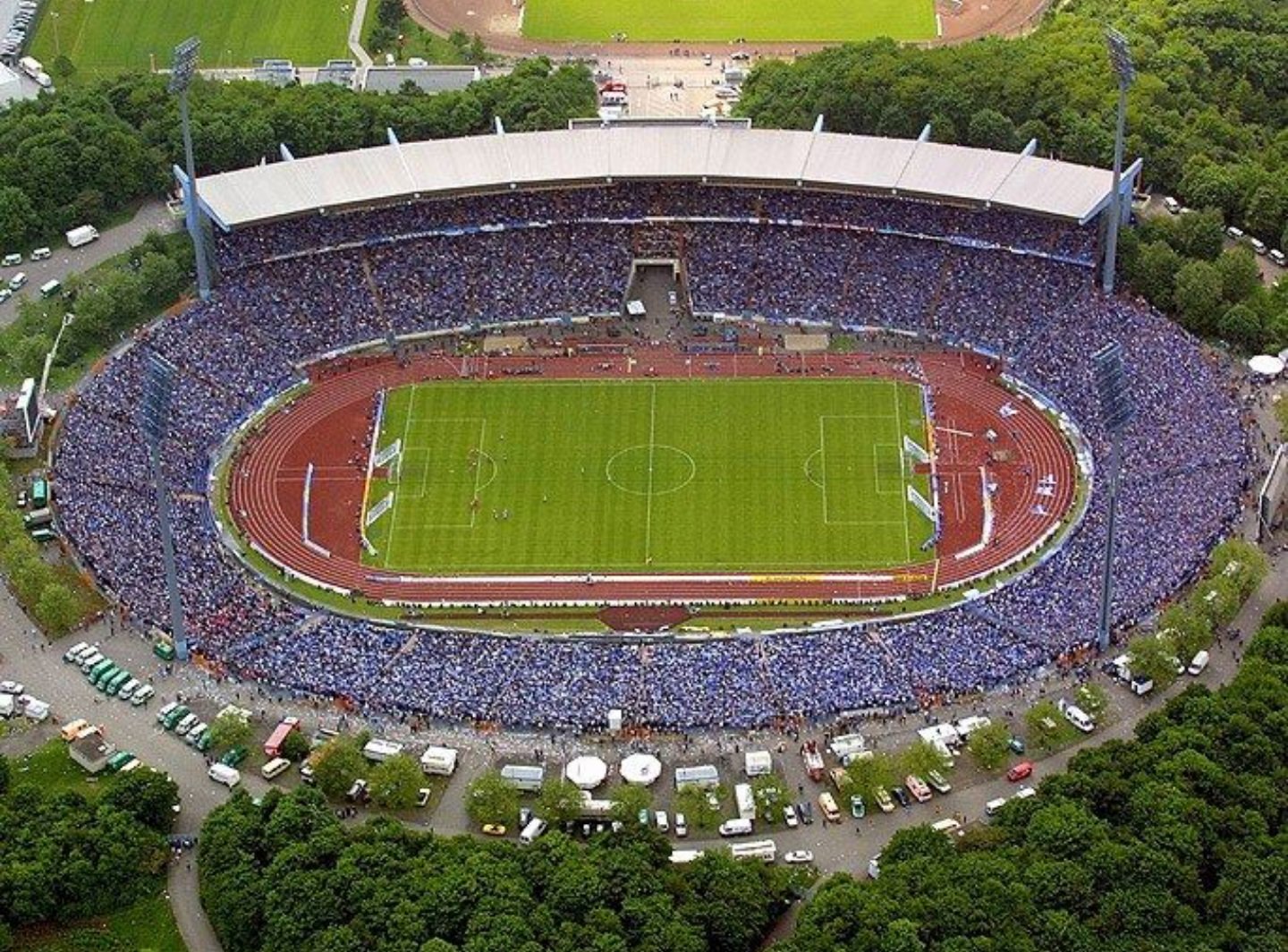 Mothersoccer On Twitter Great Aerial View At Parkstadion Gelsenkirchen Schalke 04 Fcschalke Deutschland Germany Https T Co Viyobndbee