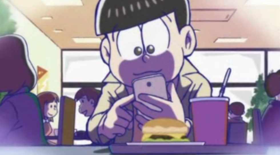 新品のムネマツ おそ松さん14話 トド松のスマホ所有描写の全シーンに映るカップル 同一人物よな トッティは探偵もしくはストーカーなのだろうか T Co Iwyoiz9s4c Twitter