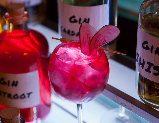 LE CARMEN REVISITE LE GIN actuchr.com/le-carmen-revi…