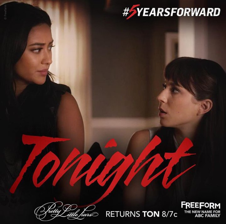 FuzzySpacePanda's tweet image. Watching the #PLLmarathon on @FreeformTV 🙌 #pll #pllarmy #freeform #