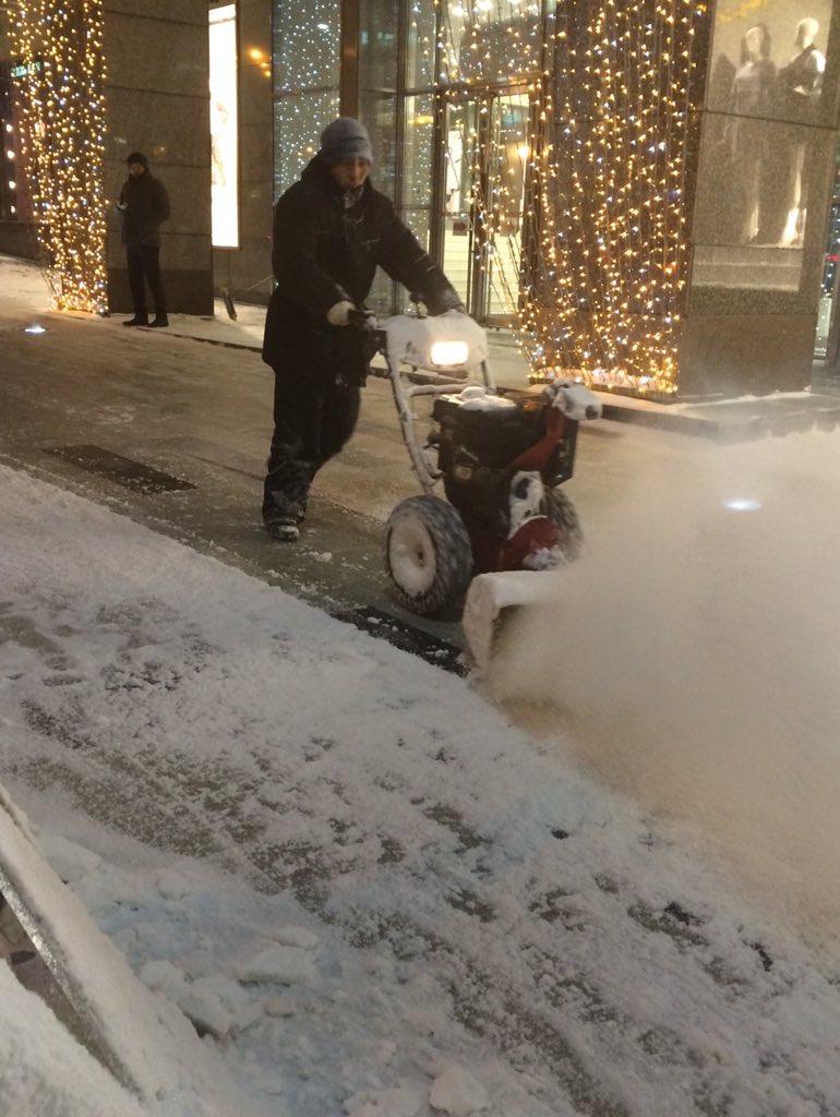 In #England we have lawnmowers. In #Russia they have these. https://t.co/Tmia9ZNSde