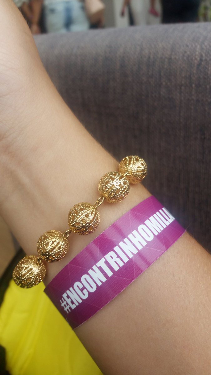 charmestillo98's tweet photo. #encontrinhomillajp
#eufuii
#900kdamilla
#viciofeminino
#charme&stillo
#timedeleitorascharmosas 💖 https://t.co/ZeFViztrjq
