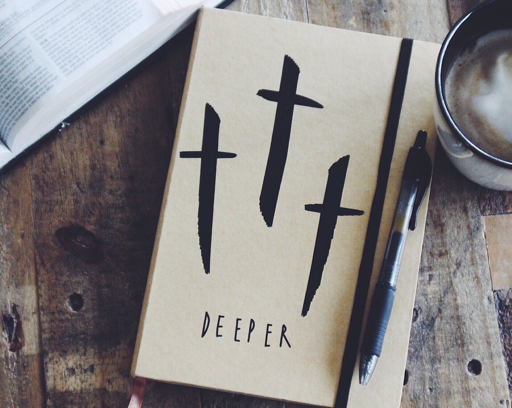 GU_217's tweet photo. GU Journals drop tomorrow night for $5 but the first 50 students get it for free! #Deeper #GUJournal #TRU17 https://t.co/xLZzNEIkfu