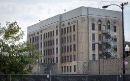 Suntimes's tweet image. Cook County Jail on lockdown after 18% of employees don't show up. bit.ly/1ZYvmFcers