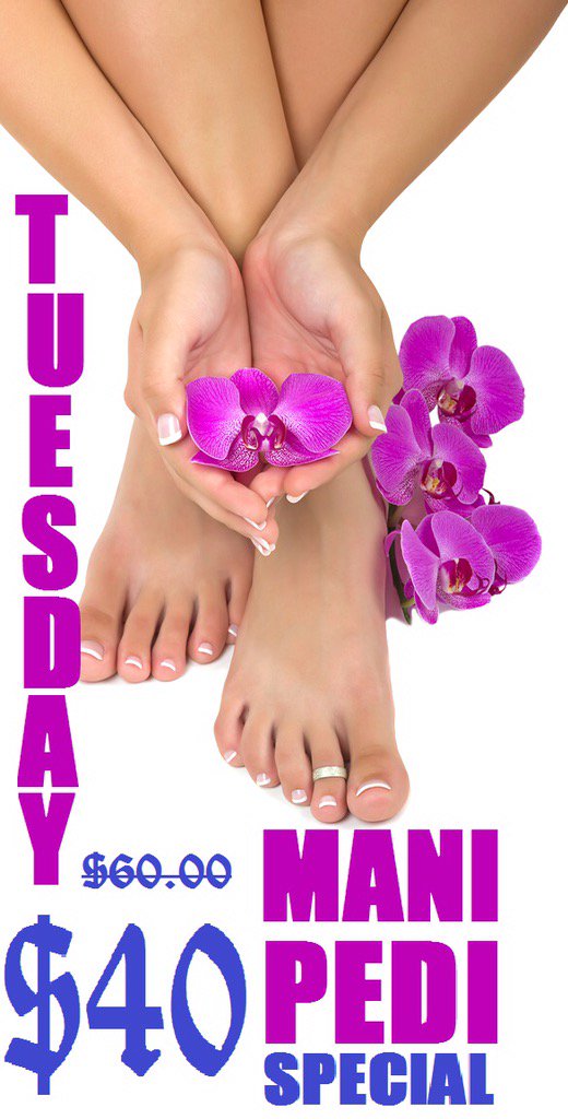 elixre's tweet photo. Need a #manicure Try our #tuesday special by presenting this #ad at Fashion Outlets of Chicago. @essie @OPI_PRODUCTS https://t.co/whFF1f1lWG