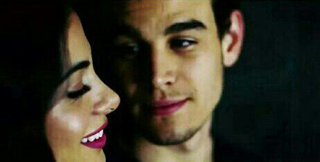 _LibrosLectores's tweet image. Mi pareja favorita! #SIZZY ❤
SHADOWHUNTERS TODAY