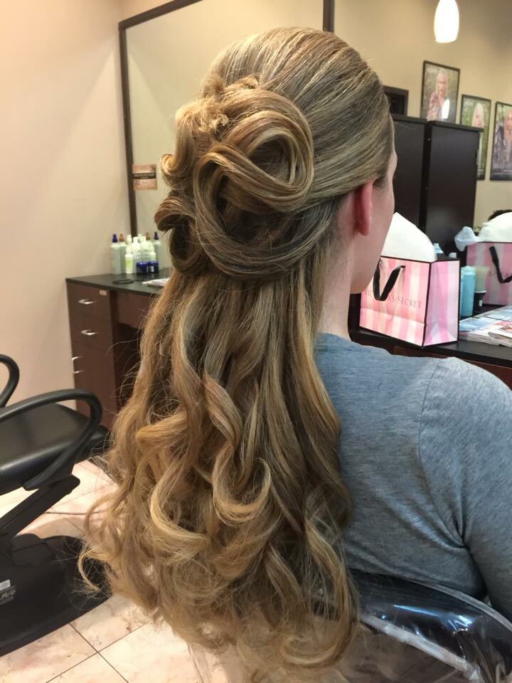 Oasis Aveda tweet media