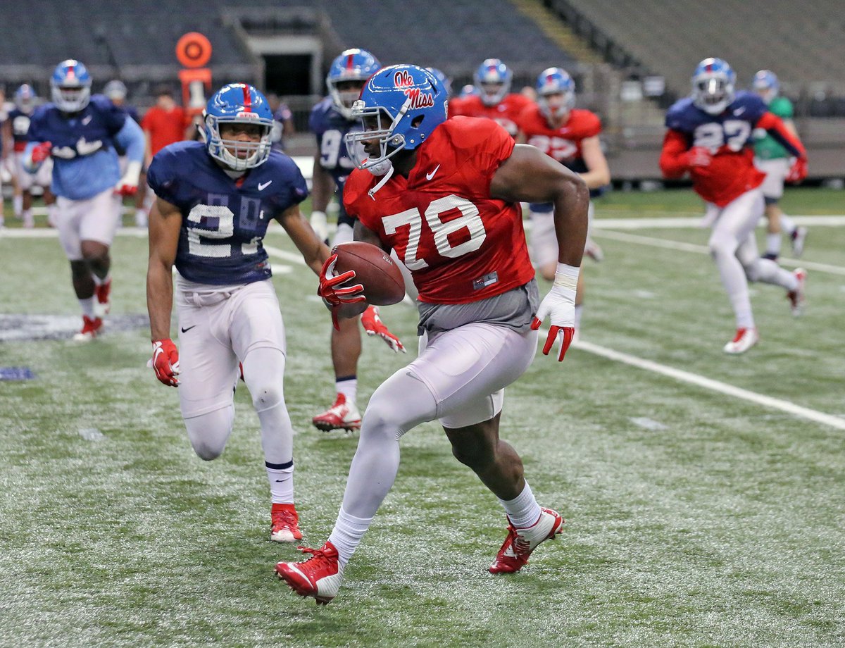 OleMissPix's tweet image. .@KingTunsil78 @SugarBowlNola TD? 

Had great pics of it in practice but had 2 hold 4 obvious reasons. @OleMissFB