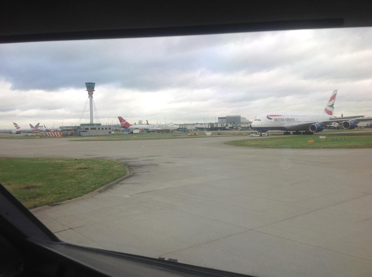 BrodieSarah's tweet photo. #BA #Virgin #jumbo #Heathrowtower #avgeek the future is #Airbus (and maybe a bit of 787) https://t.co/Zcfys0eMIz