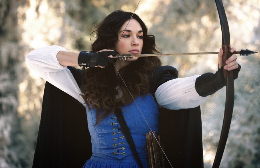 MTVteenwolf's tweet photo. The fabulous @CrystalmReed will be doing a Q&amp;A tonight at 8/7c!!! Send your questions using #AskCrystal ✨💖🌙 https://t.co/AWQVZyXFA5