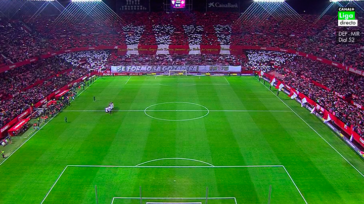 MPlusDeportes's tweet photo. Y en la Bombonera de Nervión... 'Se formó la gozadera'. https://t.co/LQQGHz8nOB