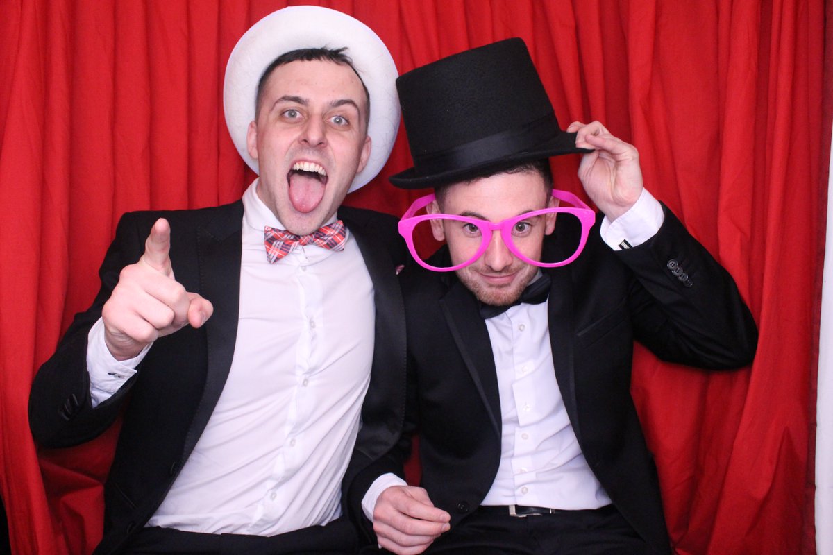 teamBAWE's tweet photo. Too Funny #BlackTie #Party https://t.co/T5duH76v7F