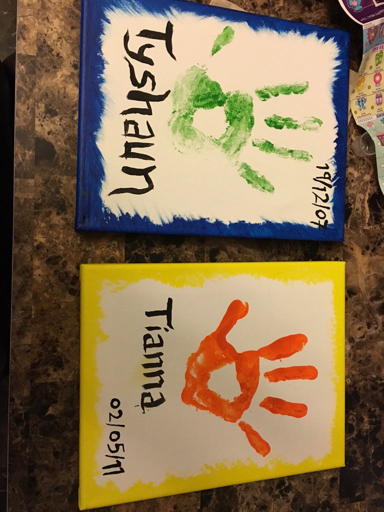 Spoodz's tweet photo. Something to keep my busy. #babies #handprints #needsjob #canvas #art #happiness #children https://t.co/ZHgNmChcxg