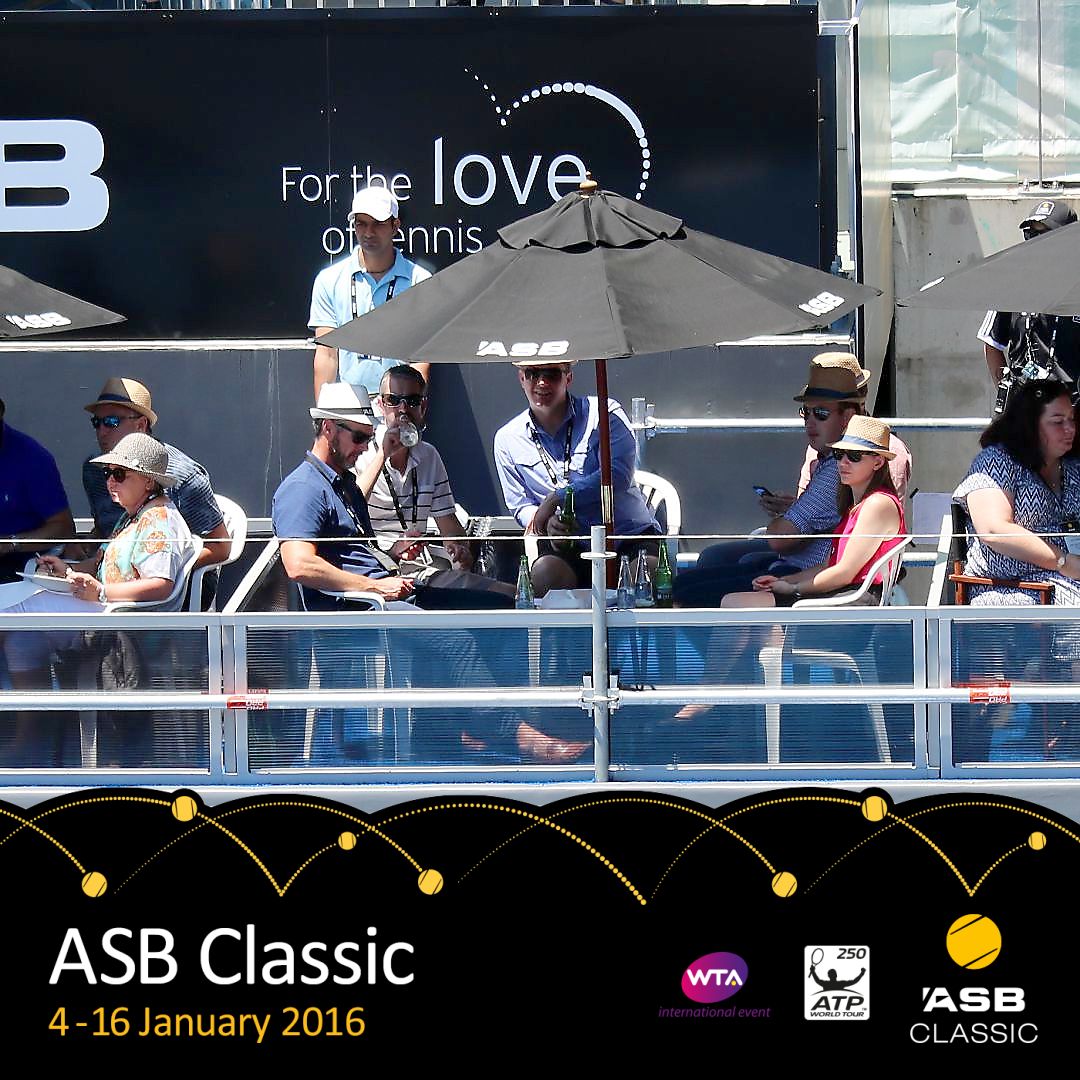 LarnerJohn's tweet photo. Soaking up the atmosphere on centre court at #ASBClassic https://t.co/QSS71aNIa8