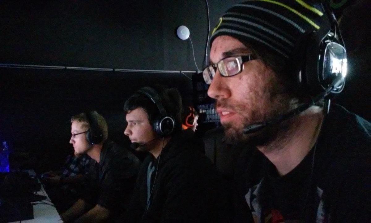 Captainb00ty's tweet photo. aDr first lan tourney https://t.co/fZGRxHJ3GB