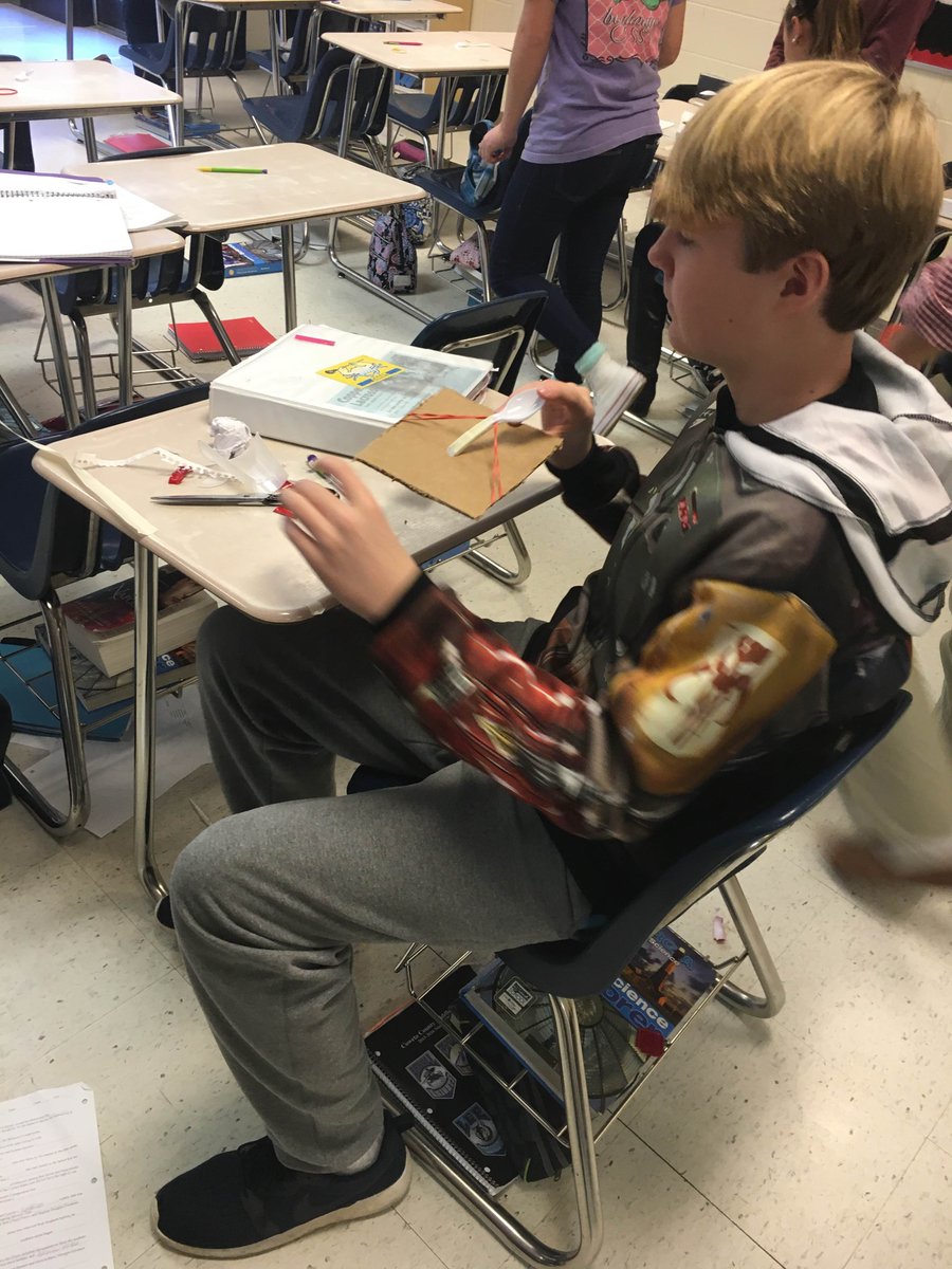 21Kballard's tweet photo. @MadrasEagles Learning about simple machines by designing and building catapults.....good times!  :) https://t.co/cHuoPKSKzD