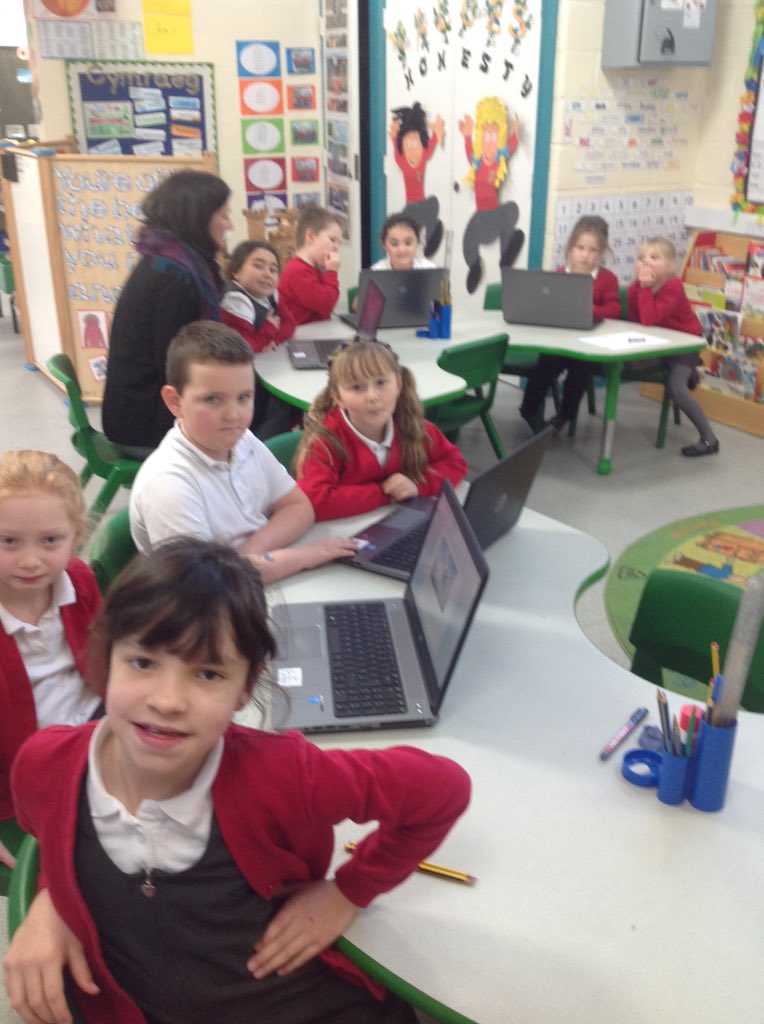 Miss Jones tweet media